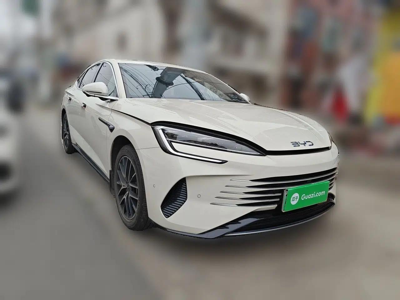 BYD Seal 07 DM-i 2025 Intelligent Driving Version DM-i 1.5L 125 km Luxury Edition — миниатюра 3