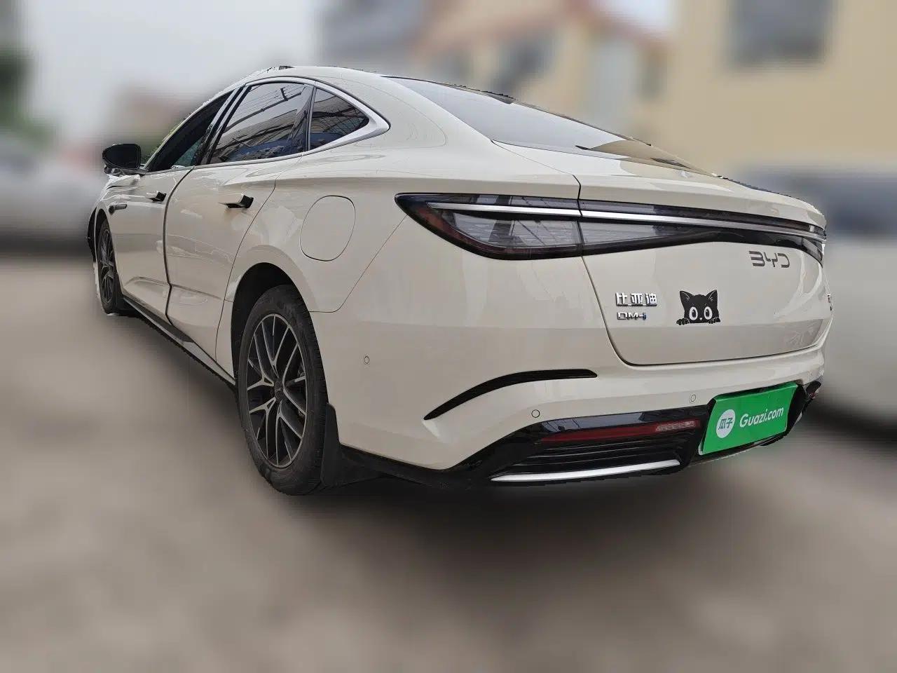 BYD Seal 07 DM-i 2025 Intelligent Driving Version DM-i 1.5L 125 km Luxury Edition — миниатюра 4