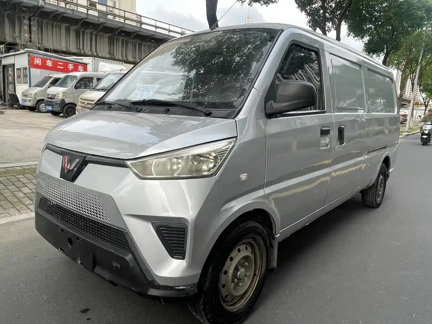 Wuling EV50 2020 Pure Electric Van with Penghui Heated Battery — миниатюра 2