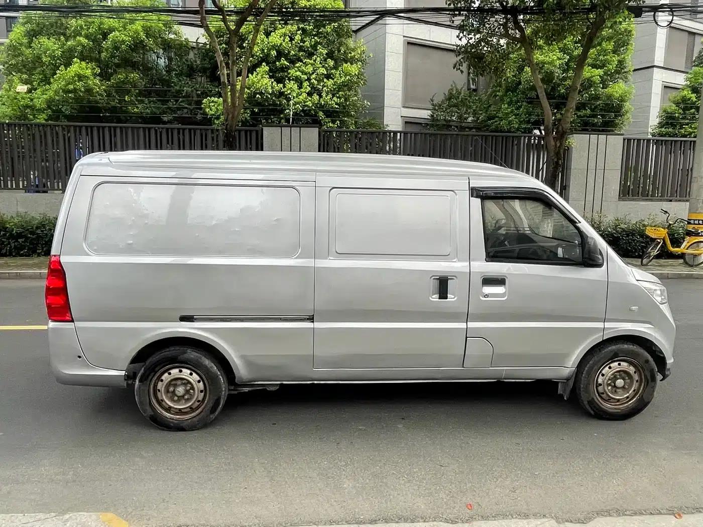 Wuling EV50 2020 Pure Electric Van with Penghui Heated Battery — миниатюра 8