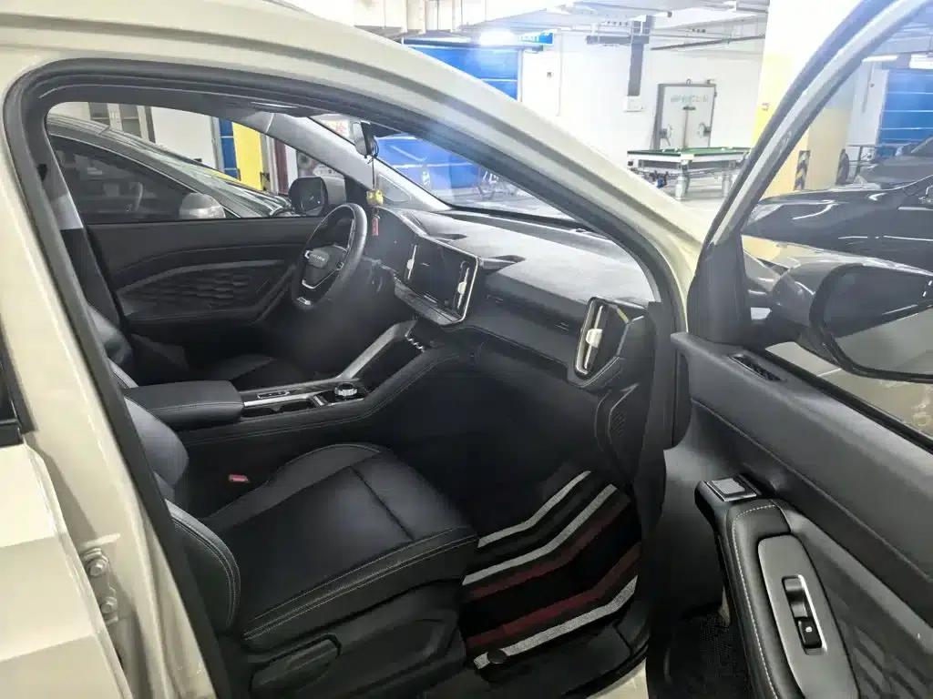 Wuling Xingyun 2023 2.0L DHT Flagship Edition — миниатюра 15