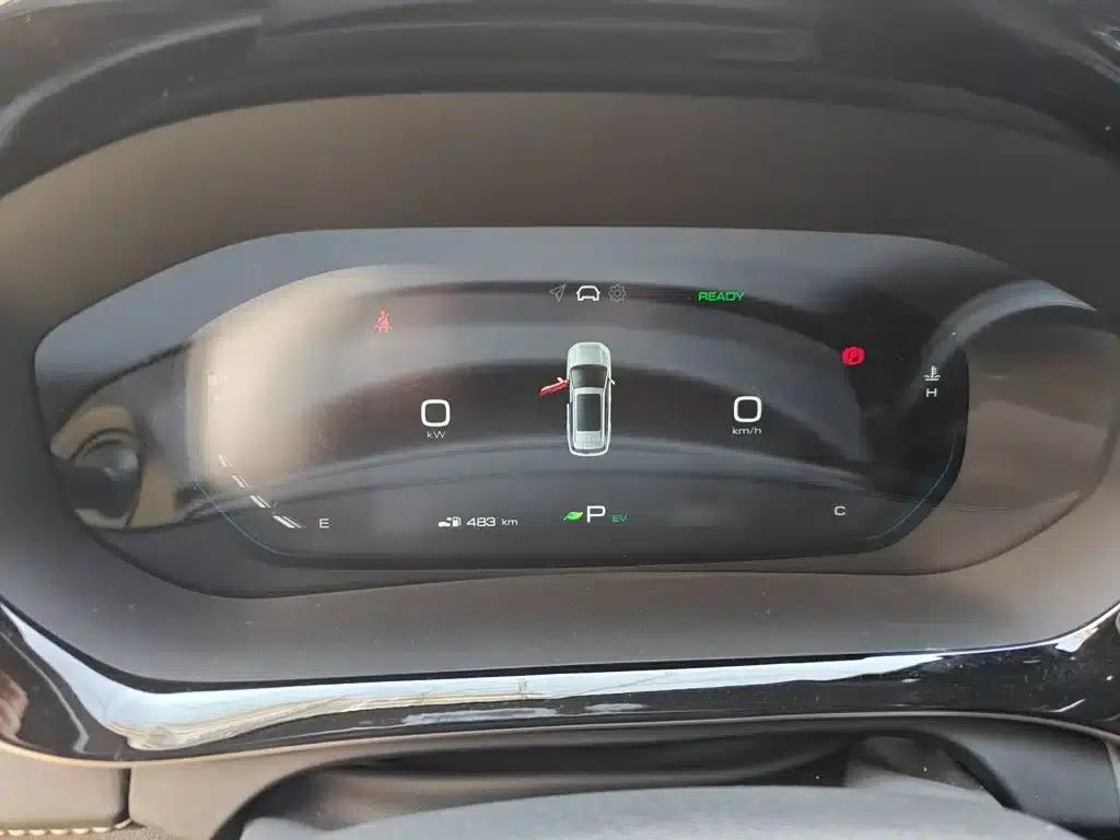 Wuling Xingyun 2023 2.0L DHT Flagship Edition — миниатюра 4