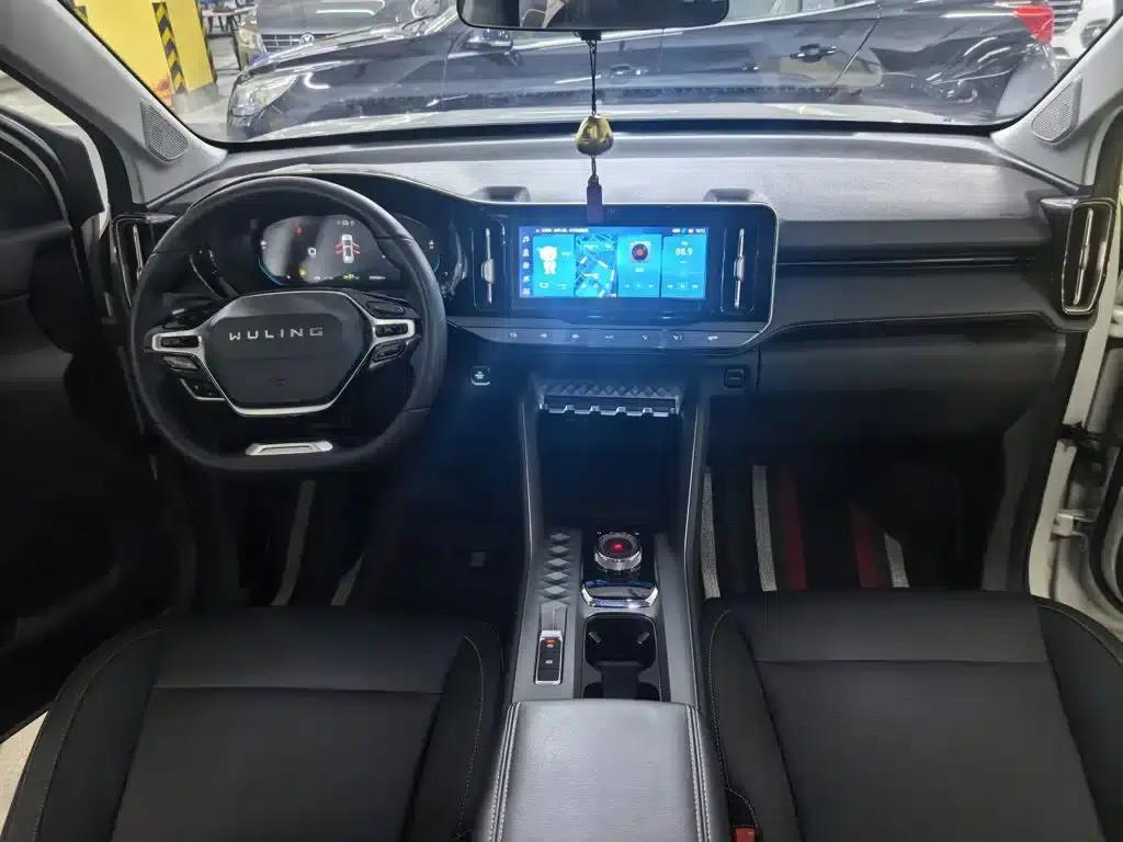 Wuling Xingyun 2023 2.0L DHT Flagship Edition — миниатюра 6