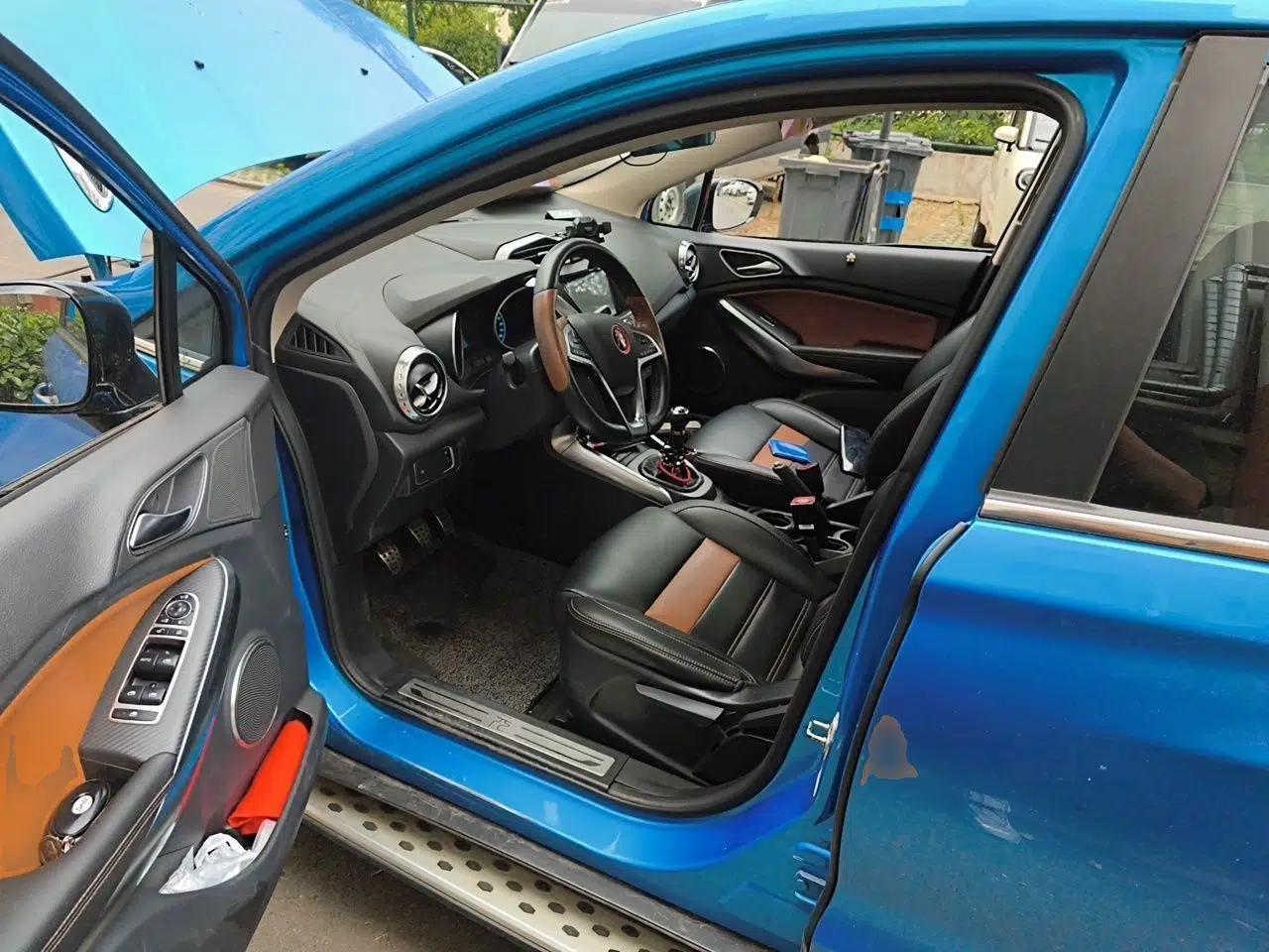 BYD Yuan 2016 1.5L Manual Luxury Model — миниатюра 16