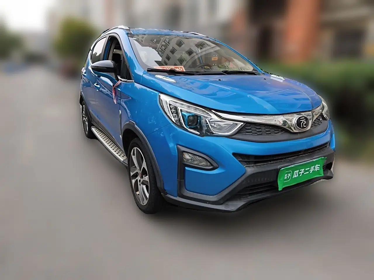 BYD Yuan 2016 1.5L Manual Luxury Model — миниатюра 3