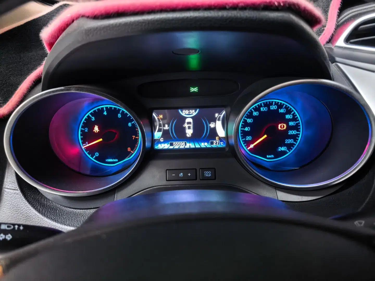 BYD Yuan 2016 1.5L Manual Luxury Version — миниатюра 11