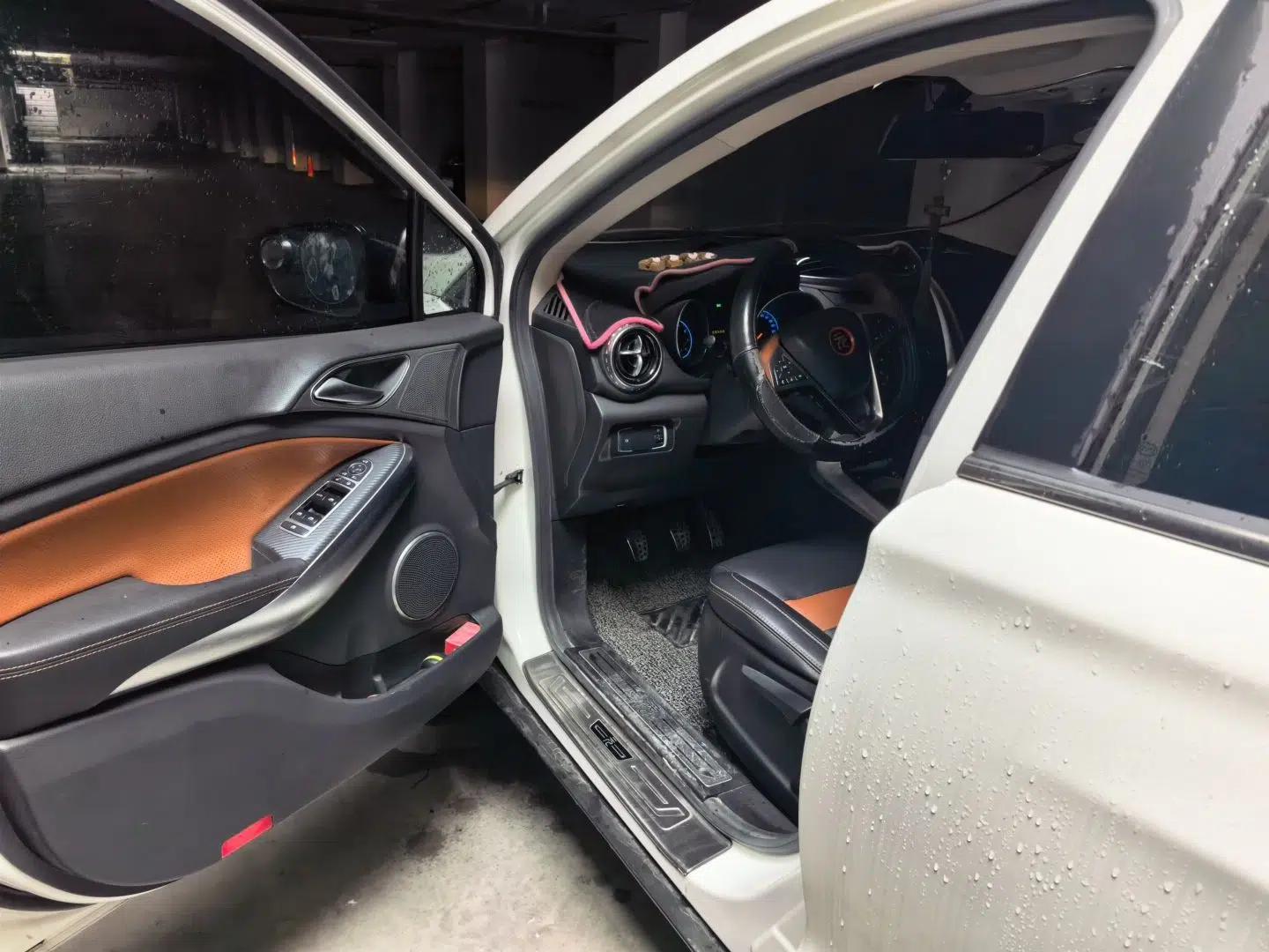 BYD Yuan 2016 1.5L Manual Luxury Version — миниатюра 16