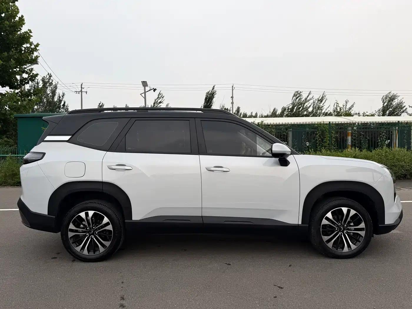 Starlight 560 New Energy 2026 Plug-in Hybrid 125km/h Luxury Model — миниатюра 7