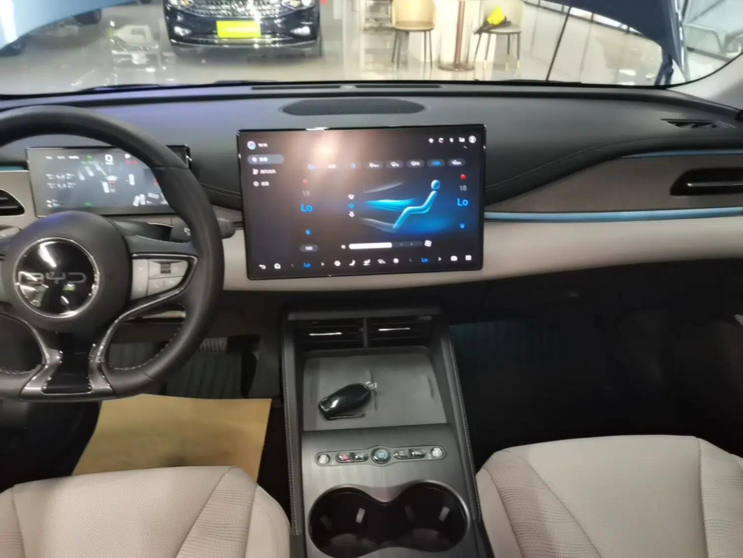 BYD Seal 06 DM-i Touring 2025 DM-i Touring High-End Model — миниатюра 15