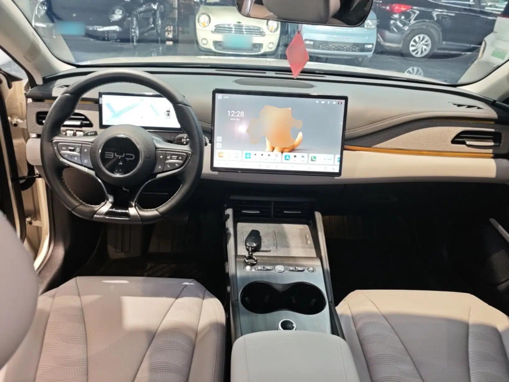 BYD Seal 06 DM-i Touring 2025 DM-i Touring High-End Model — миниатюра 12