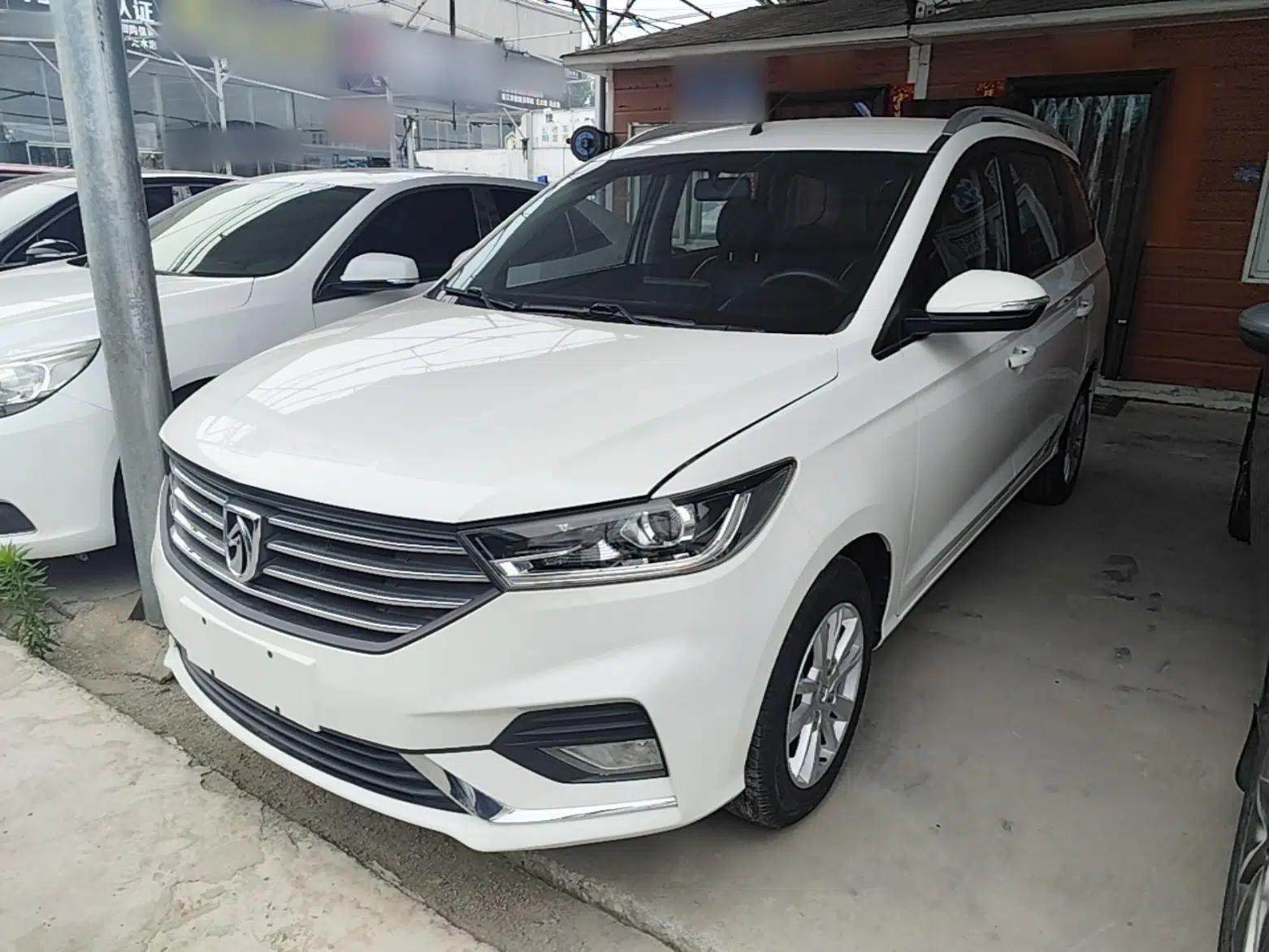 Baojun 360 2019 1.5L Automatic Elite Version China VI — миниатюра 1