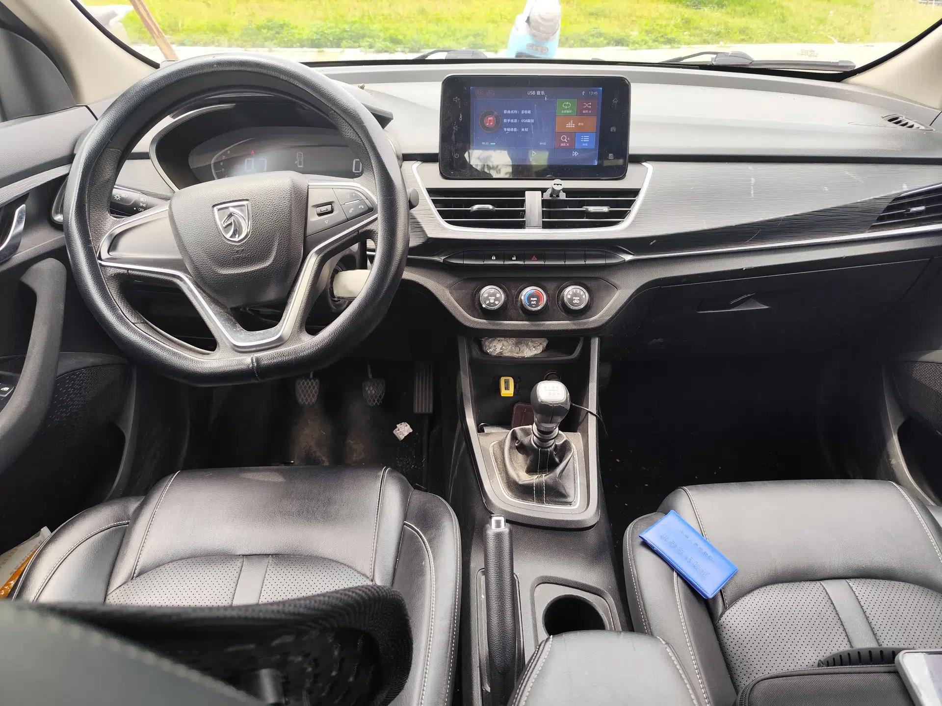 Baojun 360 2019 1.5L Manual Elite Version China VI — миниатюра 9