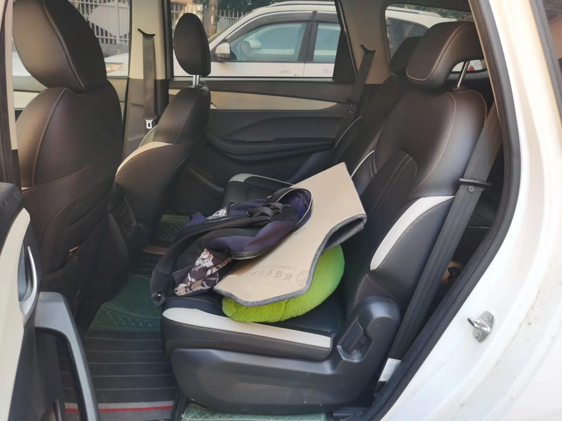 Baojun 360 2019 Revised Version 1.5L Manual Luxury Edition China VI — миниатюра 17