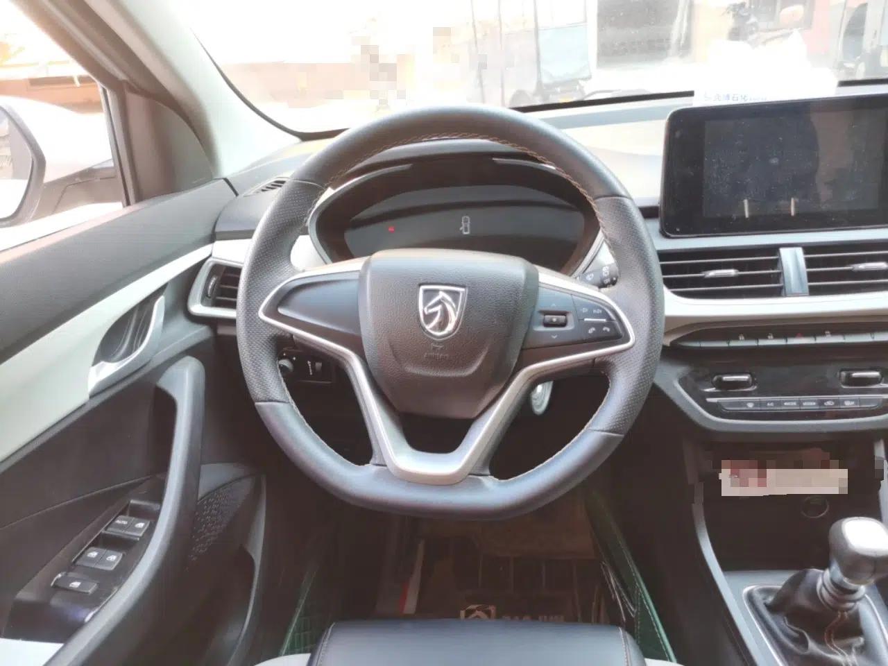 Baojun 360 2019 Revised Version 1.5L Manual Luxury Edition China VI — миниатюра 10