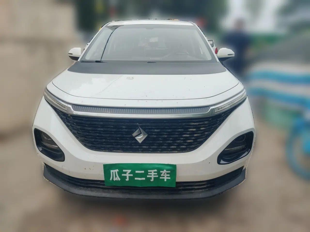 Baojun RM-5 2019 1.5L Manual Elite Edition with 24-hour Online Service 5 Seats — миниатюра 2