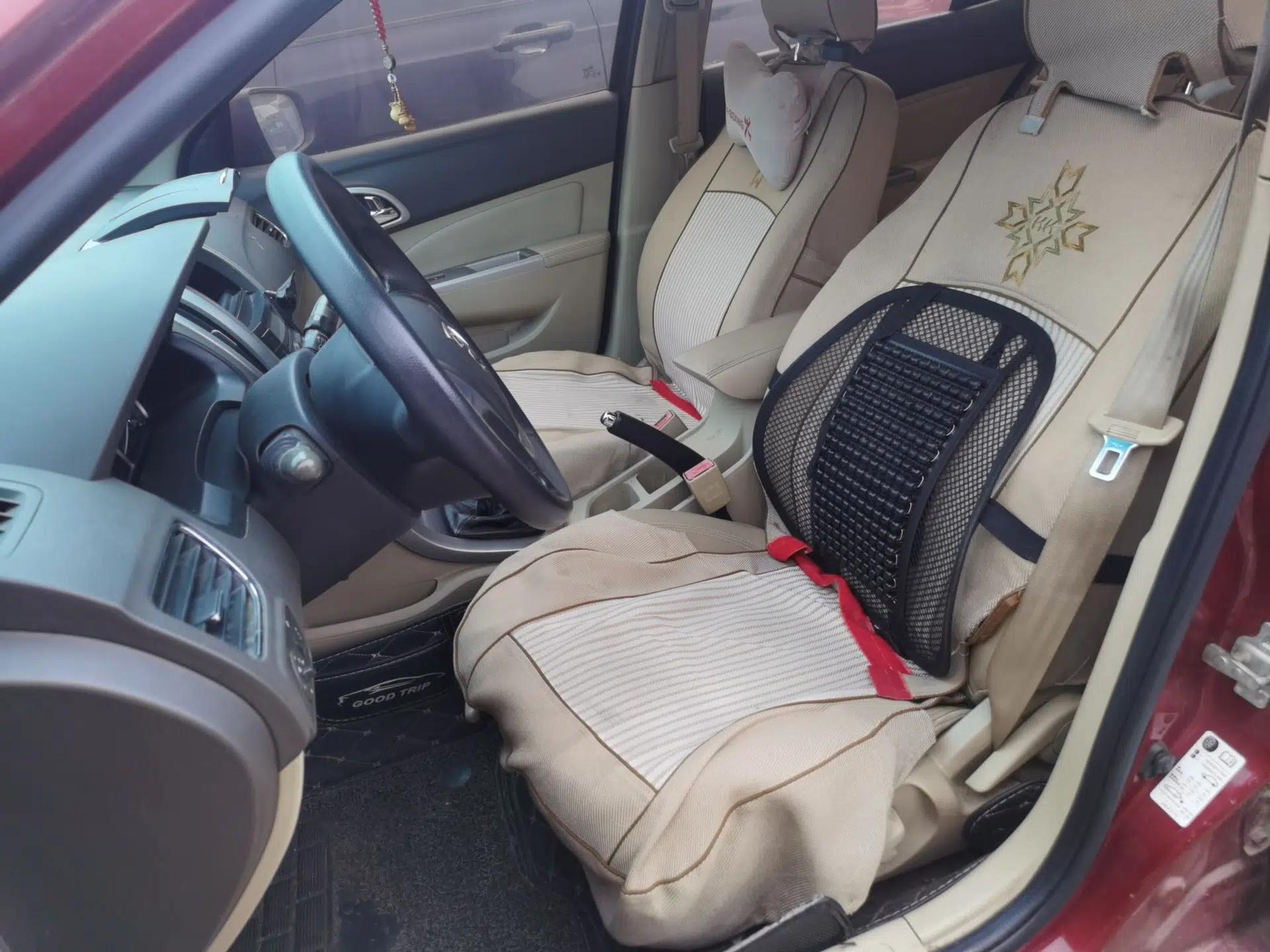 Baojun 630 2014 1.5L manual Comfort trim level — миниатюра 15