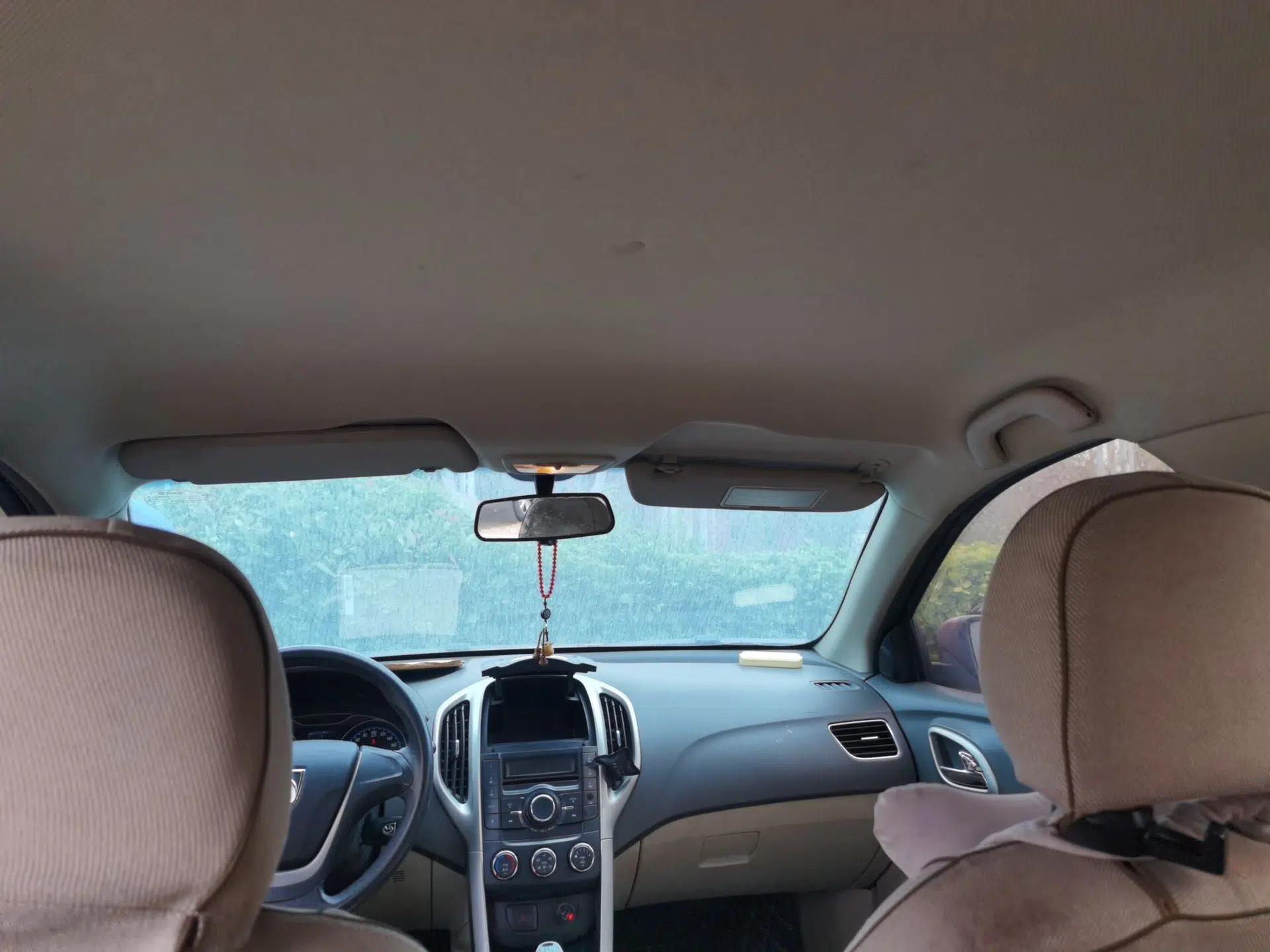 Baojun 630 2014 1.5L manual Comfort trim level — миниатюра 18