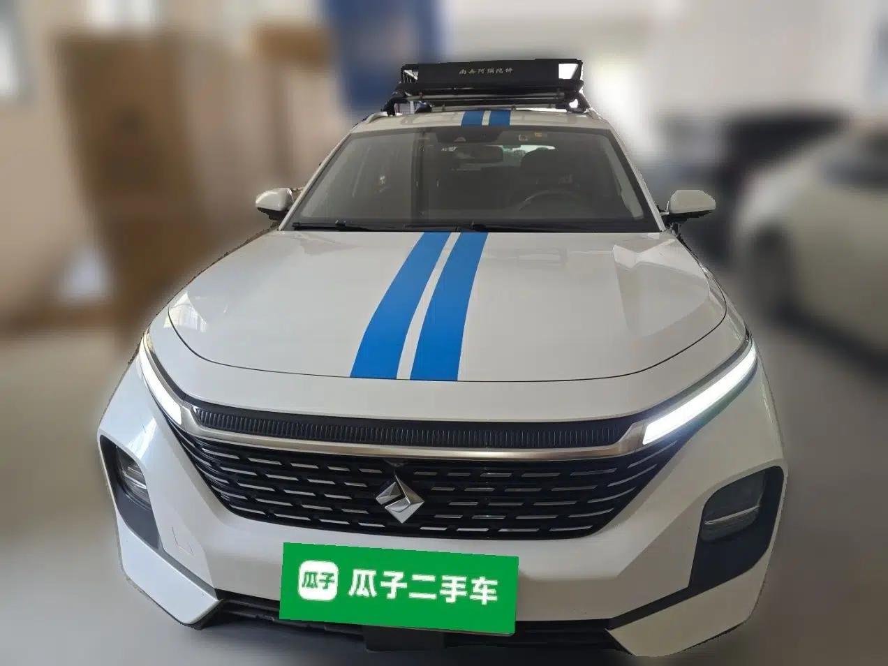 Baojun Valli 2021 1.5T Naqu Starry Sky CVT Flagship Model — миниатюра 2