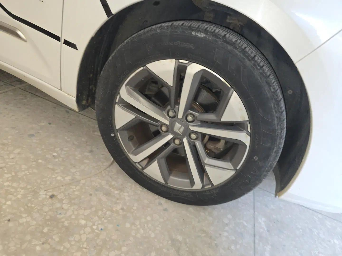Baojun Valli 2021 1.5T Naqu Starry Sky CVT Flagship Model — миниатюра 8