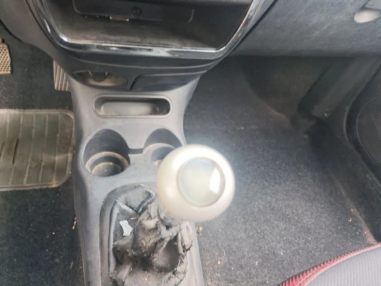 Baojun Lechi 2010 1.2L Sport Edition Dynamic Version — миниатюра 14