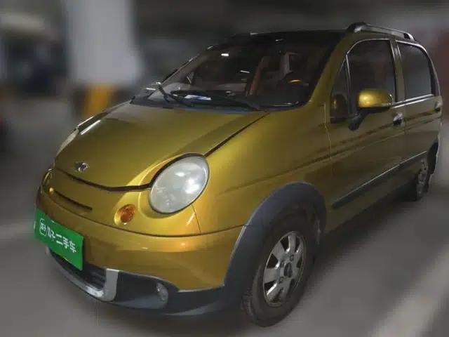 Baojun Lechi 2010 1.2L manual fashion version