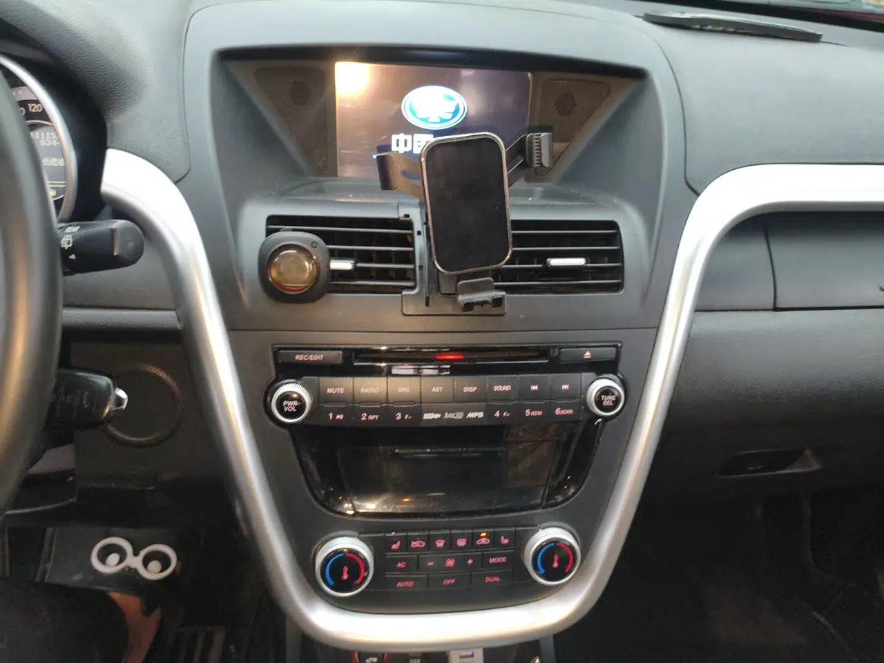 Bestune X80 2013 2.0L automatic luxury version — миниатюра 13