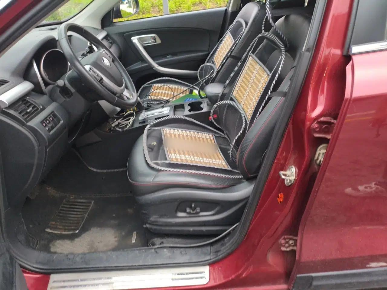Bestune X80 2013 2.0L automatic luxury version — миниатюра 15