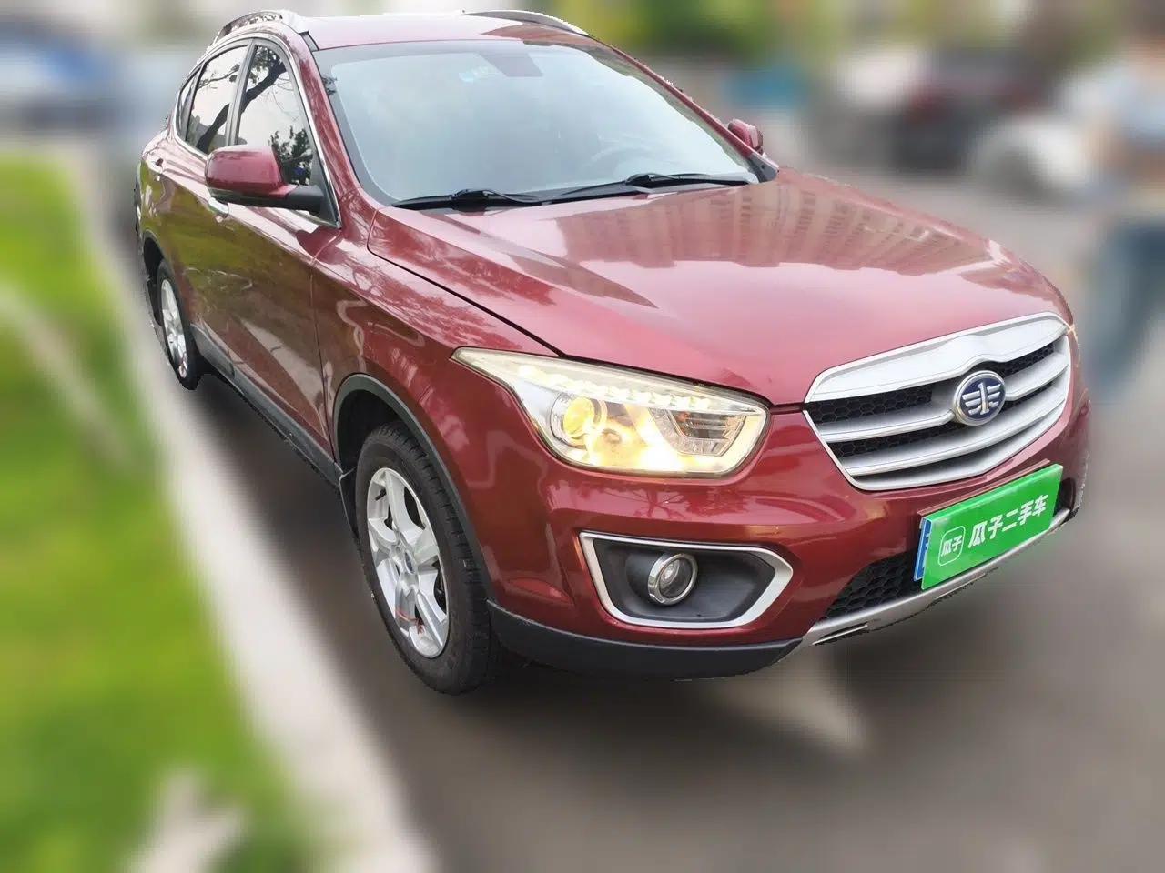 Bestune X80 2013 2.0L automatic luxury version — миниатюра 3