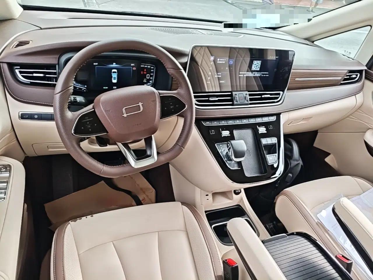 Bestune M9 2023 2.0T Ultimate Edition — миниатюра 12