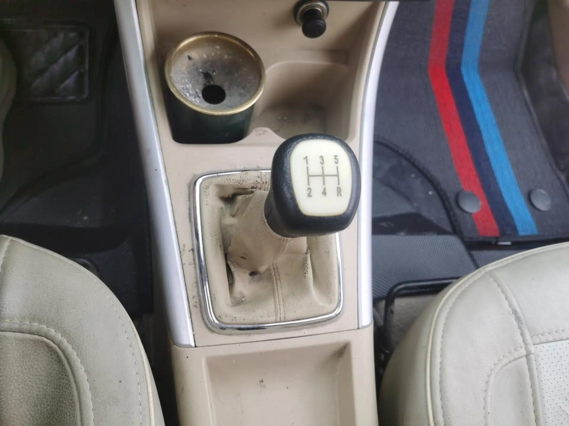 BAIC E Series 2013 Sedan 1.5L Manual Leshang Version — миниатюра 14