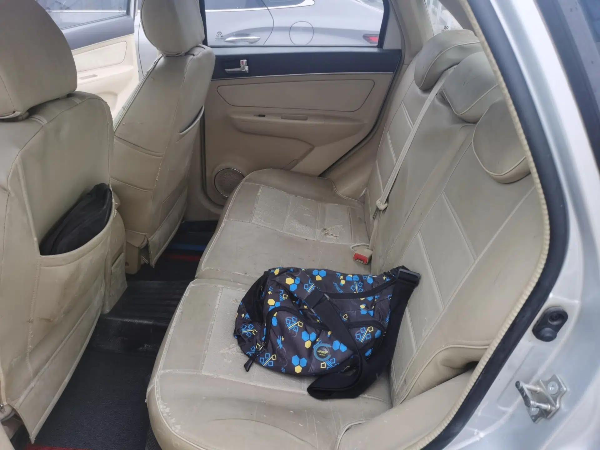 BAIC E Series 2013 Sedan 1.5L Manual Leshang Version — миниатюра 17