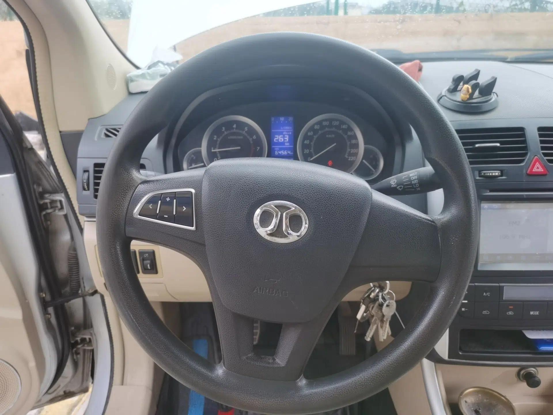 BAIC E Series 2013 Sedan 1.5L Manual Leshang Version — миниатюра 10