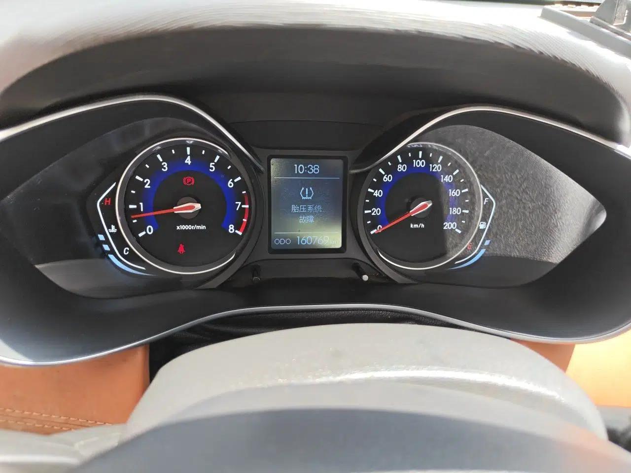 BAIC Senova X35 2016 1.5L Manual Elite Edition — миниатюра 11