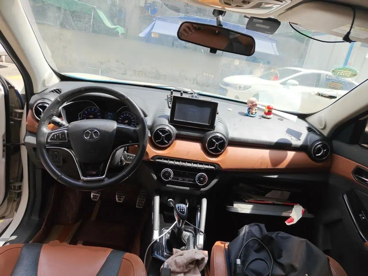 BAIC Senova X35 2016 1.5L Manual Elite Edition — миниатюра 9