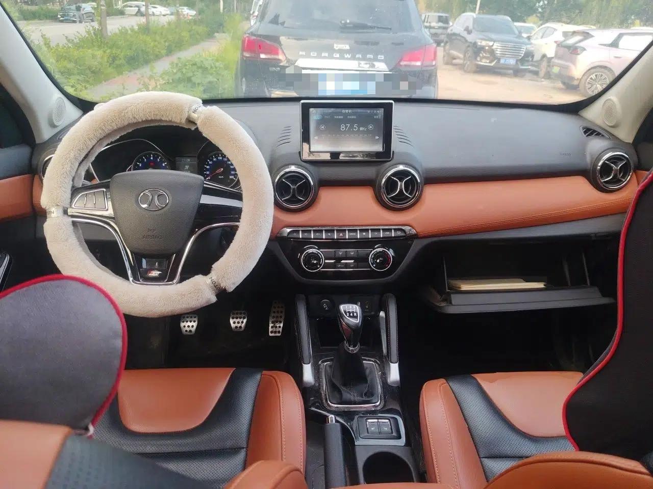 BAIC Senova X35 2016 1.5L Manual Luxury Edition — миниатюра 9