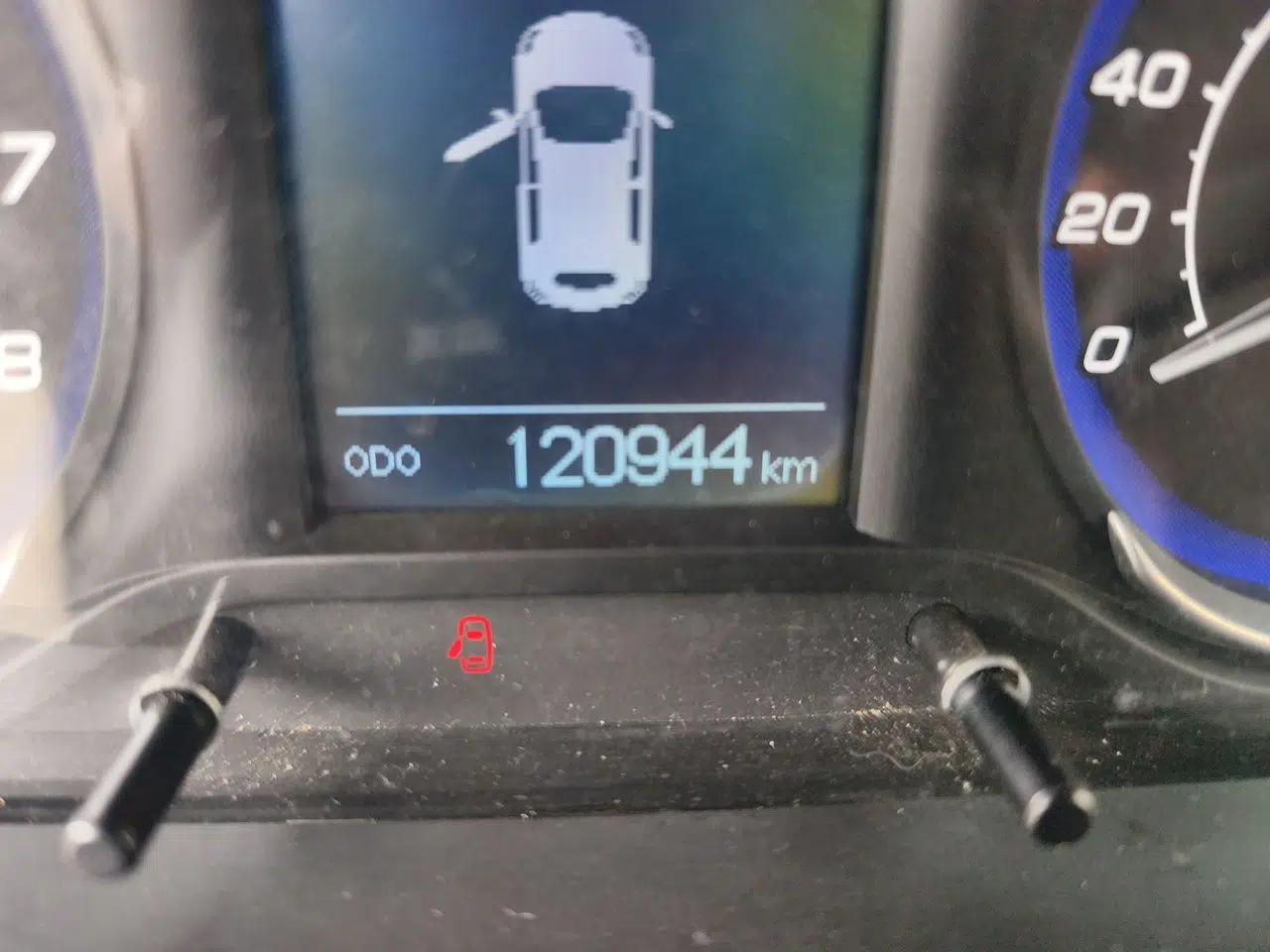 BAIC Senova X25 2015 1.5L Automatic Elite Model — миниатюра 12