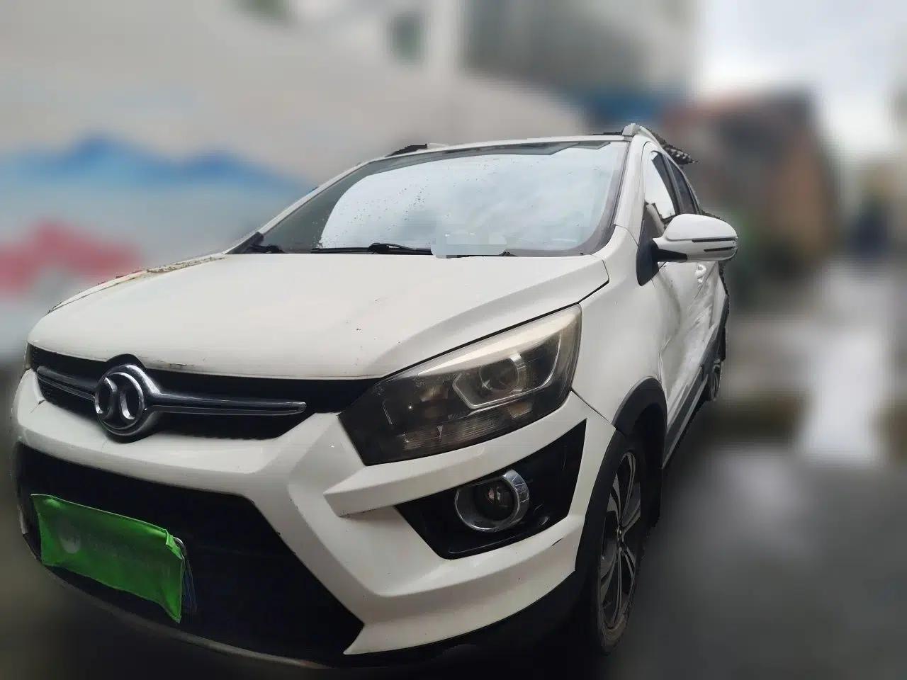 BAIC Senova X25 2015 1.5L Automatic Elite Model — миниатюра 1