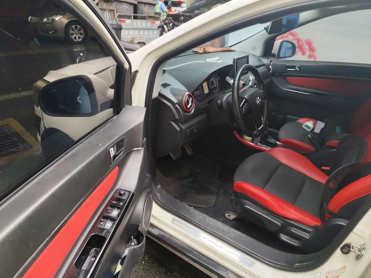 BAIC Senova X25 2015 1.5L Automatic Elite Model — миниатюра 16