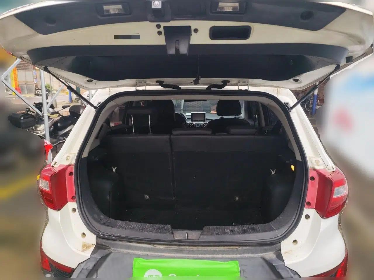 BAIC Senova X25 2015 1.5L Automatic Elite Model — миниатюра 19