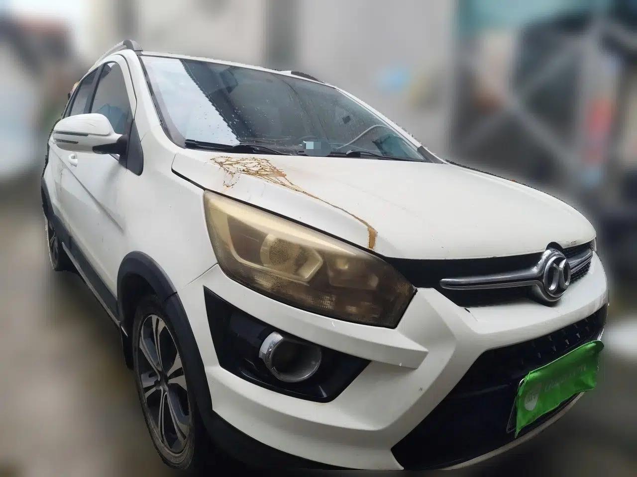 BAIC Senova X25 2015 1.5L Automatic Elite Model — миниатюра 3