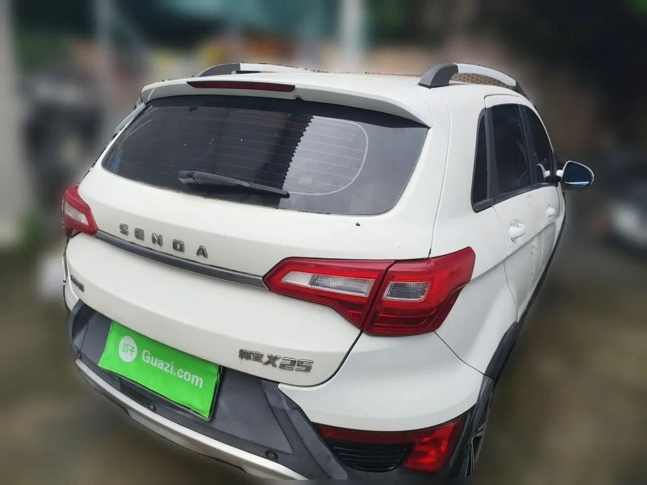 BAIC Senova X25 2015 1.5L Automatic Elite Model — миниатюра 6