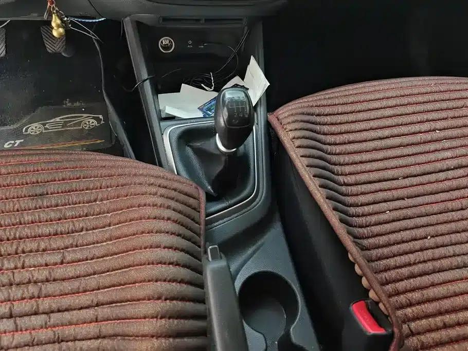 2016 Hyundai Verna 1.4L Manual GLS Cool Edition — миниатюра 16