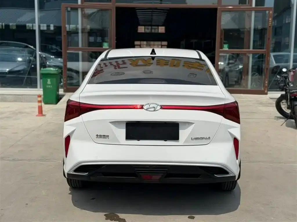 2020 Hyundai Verna 1.4L Manual GLS Cool Edition — миниатюра 5