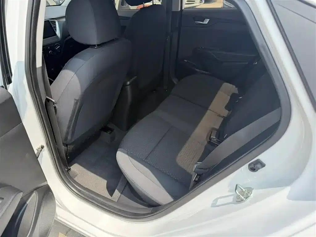 2020 Hyundai Verna 1.4L Manual GLS Cool Edition — миниатюра 7