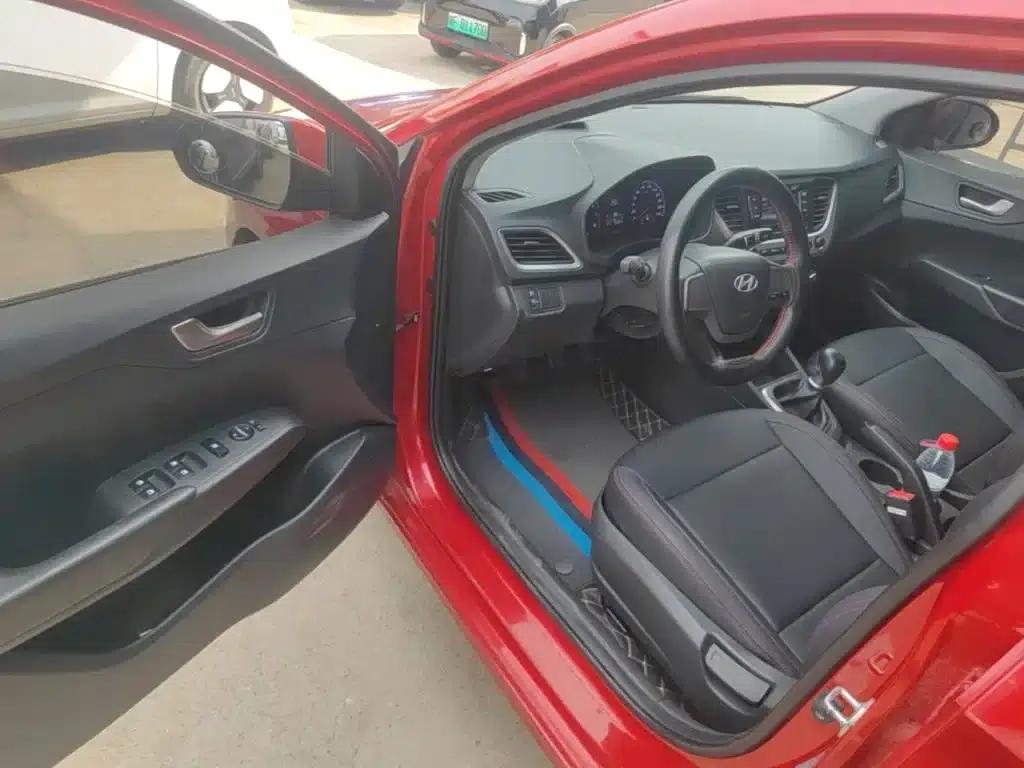 2016 Hyundai Verna 1.4L Manual GLS Cool Edition — миниатюра 16