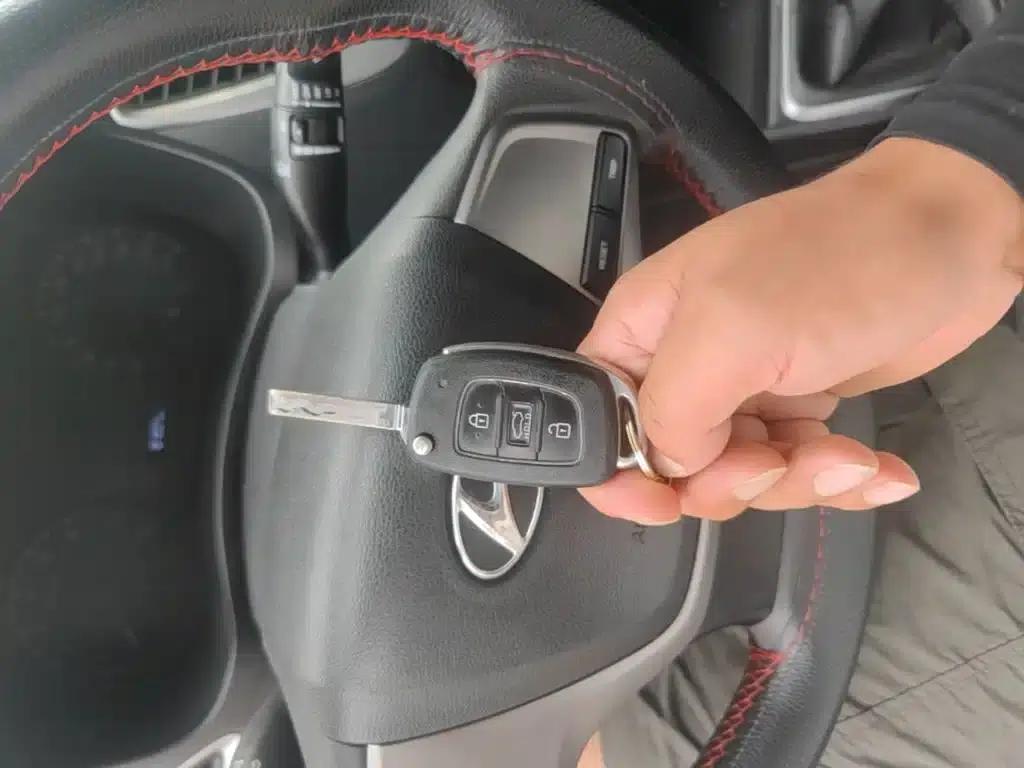 2016 Hyundai Verna 1.4L Manual GLS Cool Edition — миниатюра 9