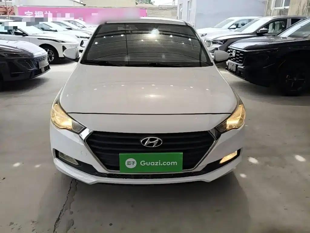 2016 Hyundai Verna 1.4L Automatic GLS (Cool Edition) — миниатюра 3