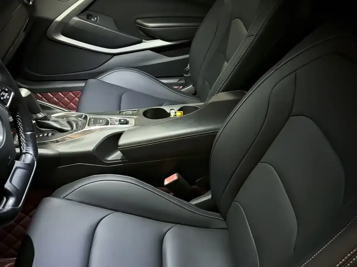 2017 Camaro 2.0T RS — миниатюра 4