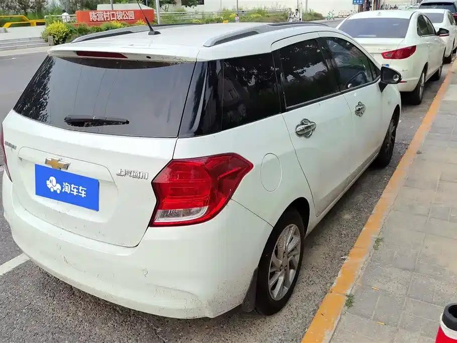 Chevrolet Aveo RV 2016 1.5L Automatic Fun Edition — миниатюра 3