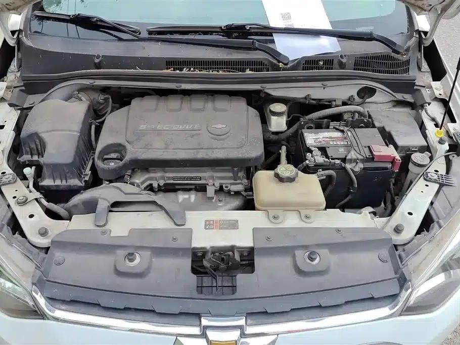 Chevrolet Aveo RV 2016 1.5L Automatic Fun Edition — миниатюра 10